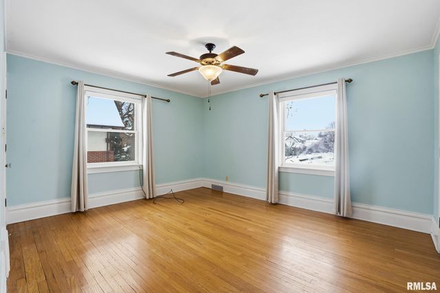 1330 29TH Street, Moline, IL 61265