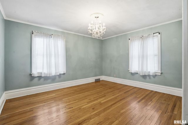 1330 29TH Street, Moline, IL 61265