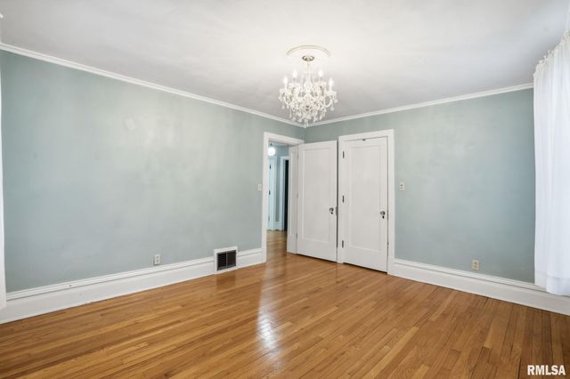 1330 29TH Street, Moline, IL 61265