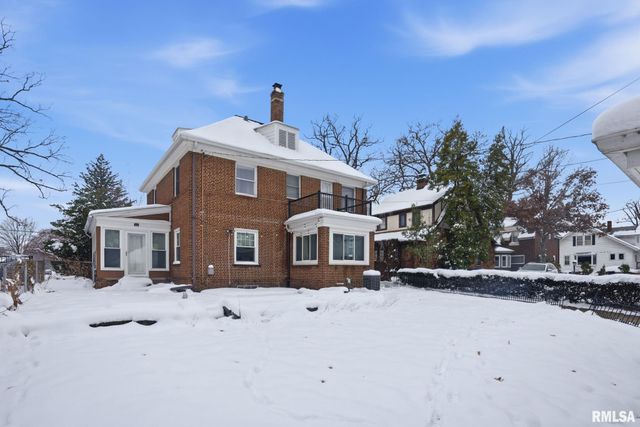 1330 29TH Street, Moline, IL 61265