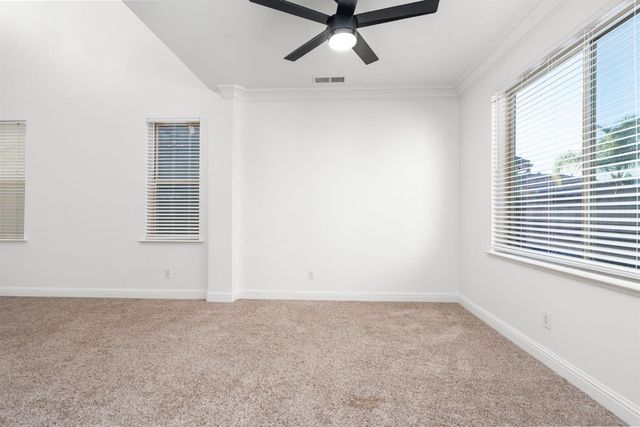 6632 W Dovewood Lane, Fresno, CA 93723