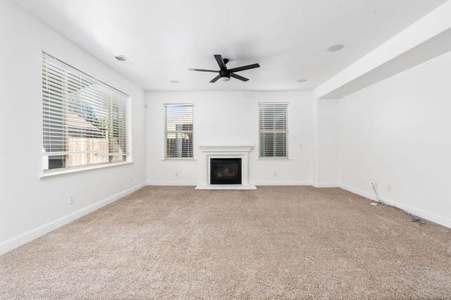 6632 W Dovewood Lane, Fresno, CA 93723