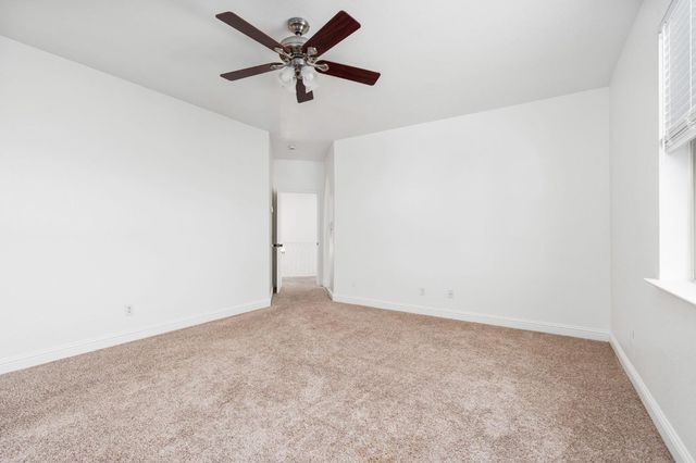 6632 W Dovewood Lane, Fresno, CA 93723