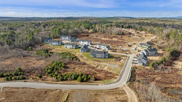 63 Crestview Way, Raymond, NH 03077