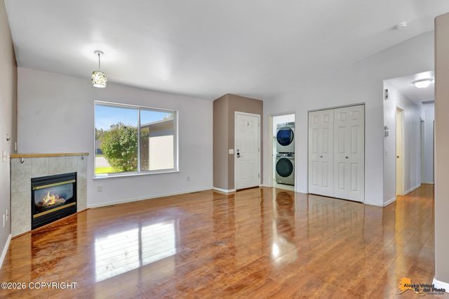 2300 Leopard Circle, Anchorage, AK 99502