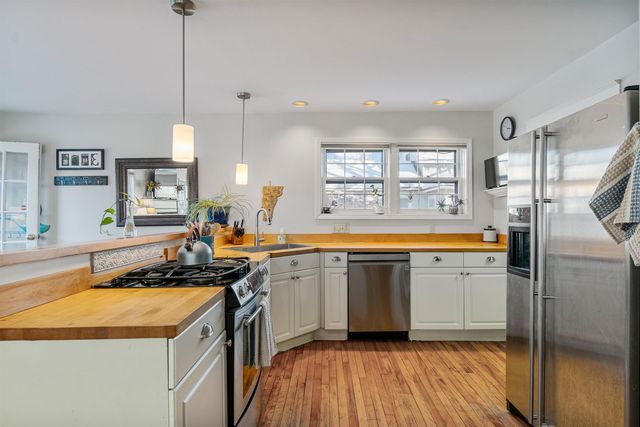 26 Maple Street, Essex Junction, VT 05452