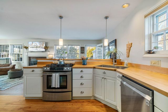 26 Maple Street, Essex Junction, VT 05452