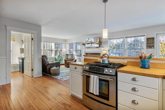 26 Maple Street, Essex Junction, VT 05452