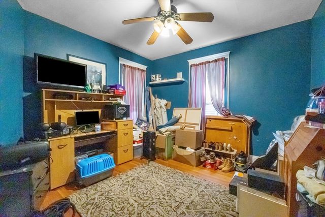 53 Miunt Ida 3, Boston, MA 02122