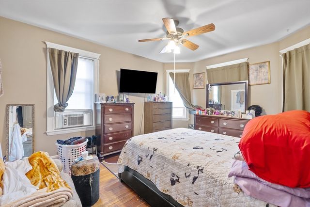 53 Miunt Ida 3, Boston, MA 02122