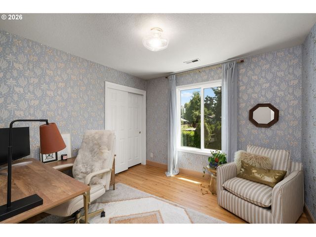 10954 Sw GENEVA St, Tigard, OR 97223