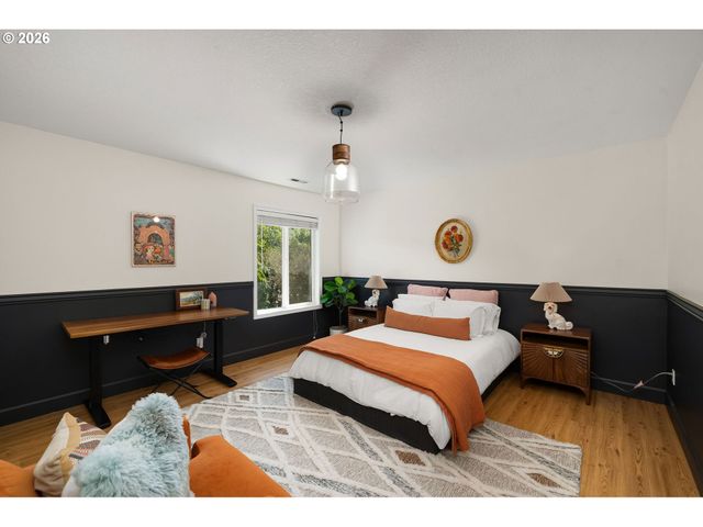 10954 Sw GENEVA St, Tigard, OR 97223
