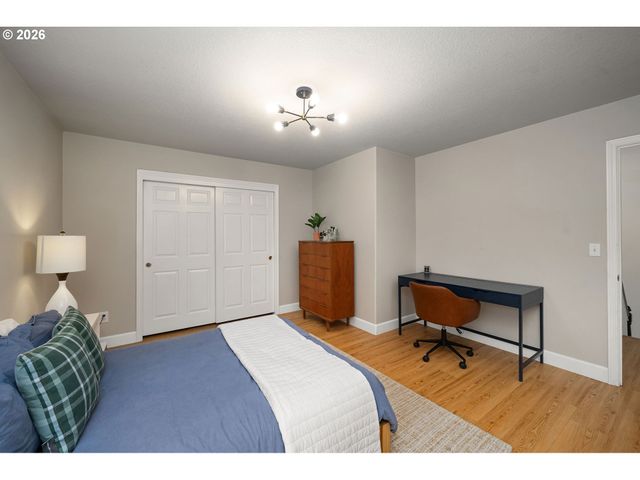 10954 Sw GENEVA St, Tigard, OR 97223
