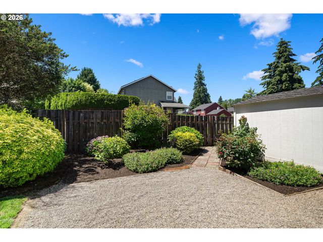 10954 Sw GENEVA St, Tigard, OR 97223