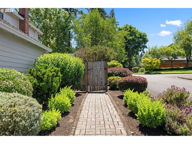 10954 Sw GENEVA St, Tigard, OR 97223