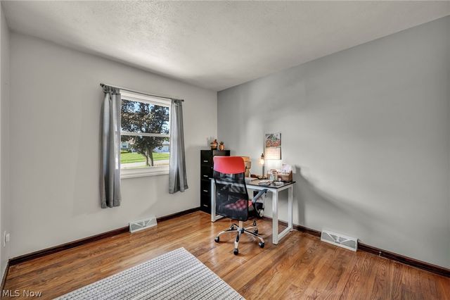 4195 Regal Avenue, Brunswick, OH 44212