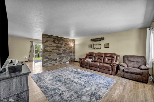 4195 Regal Avenue, Brunswick, OH 44212