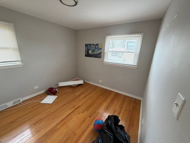 185 Pleasant Drive, Chicago Heights, IL 60411