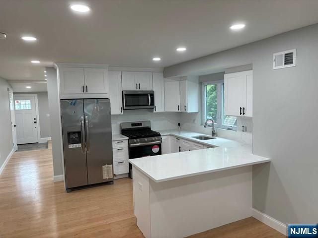 86 Orange Avenue, Elmwood Park, NJ 07407