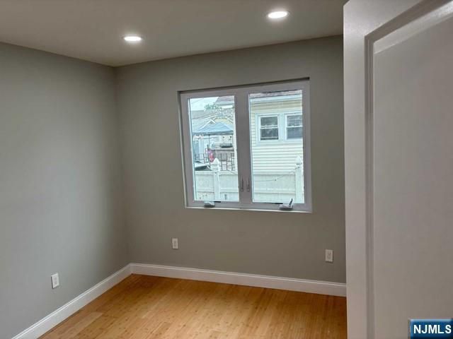 86 Orange Avenue, Elmwood Park, NJ 07407