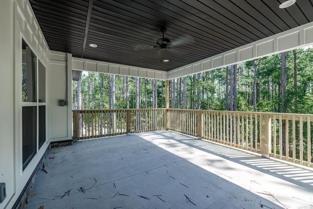 21 Casino Circle, Hot Springs Village, AR 71909