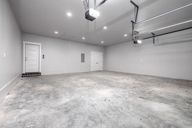 21 Casino Circle, Hot Springs Village, AR 71909