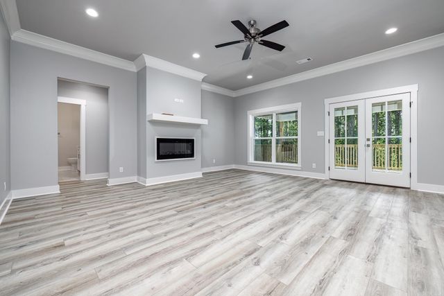 21 Casino Circle, Hot Springs Village, AR 71909