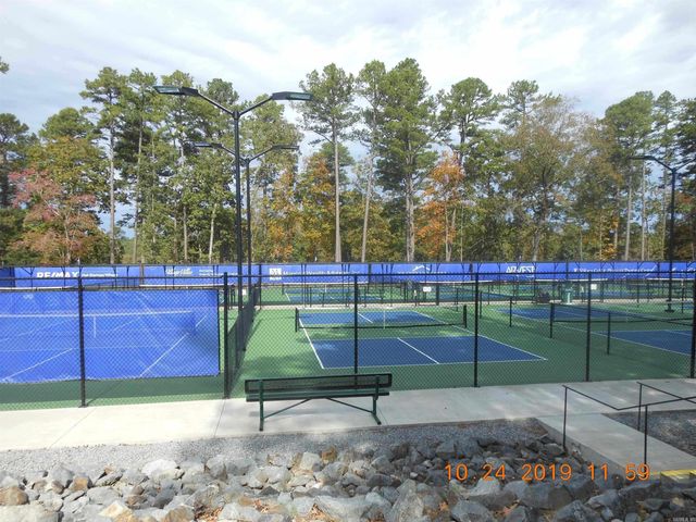 21 Casino Circle, Hot Springs Village, AR 71909