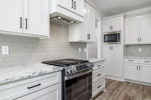 21 Casino Circle, Hot Springs Village, AR 71909