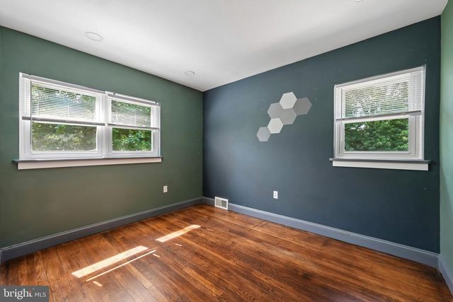 83 JOHNSON AVE, Runnemede, NJ 08078