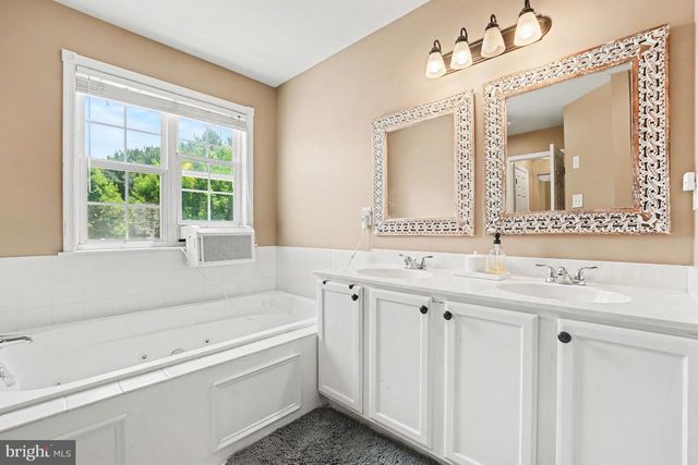 58 N HAWTHORNE RD, Coatesville, PA 19320