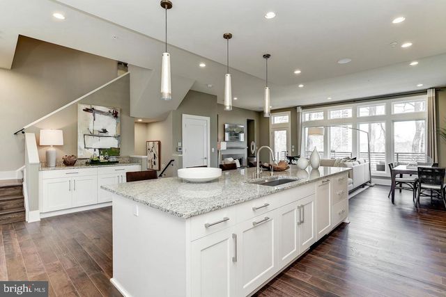 5318 MERRIAM ST, Bethesda, MD 20814