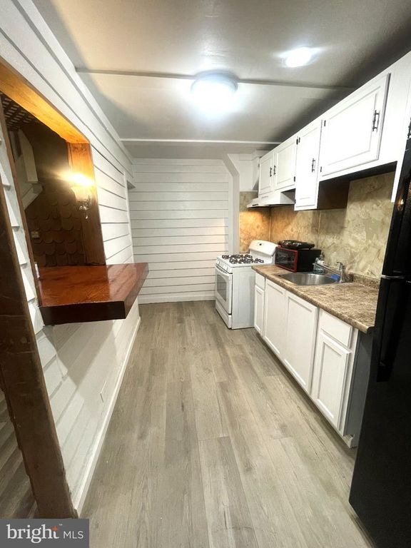 1113 WHITE ST, Chester, PA 19013 — photo 4