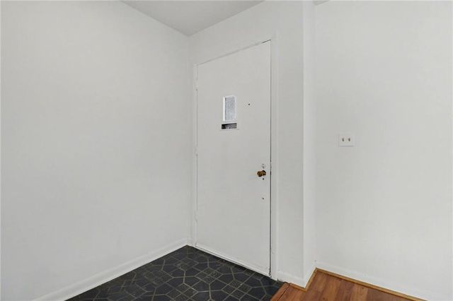 7306 Cardigan Circle, Atlanta, GA 30328