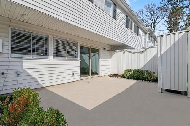 7306 Cardigan Circle, Atlanta, GA 30328