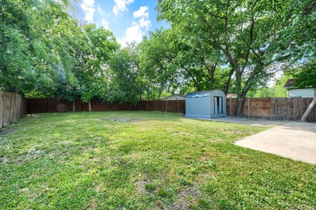 3033 Ballinger Drive, Garland, TX 75041