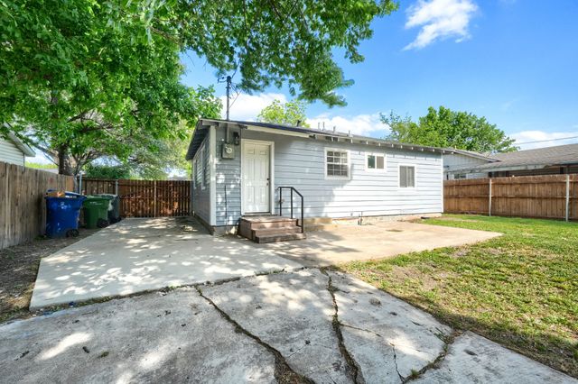3033 Ballinger Drive, Garland, TX 75041
