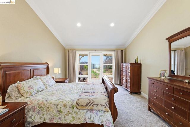 5143 5143 Saddle Brook DR, Oakland, CA 94619