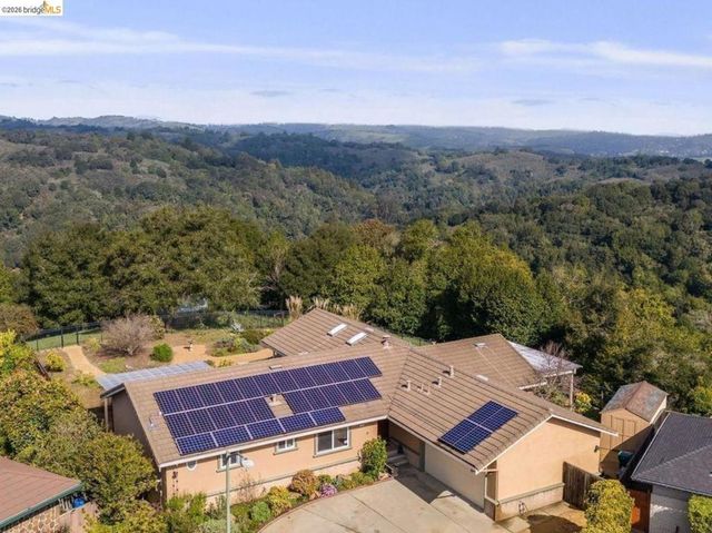 5143 5143 Saddle Brook DR, Oakland, CA 94619