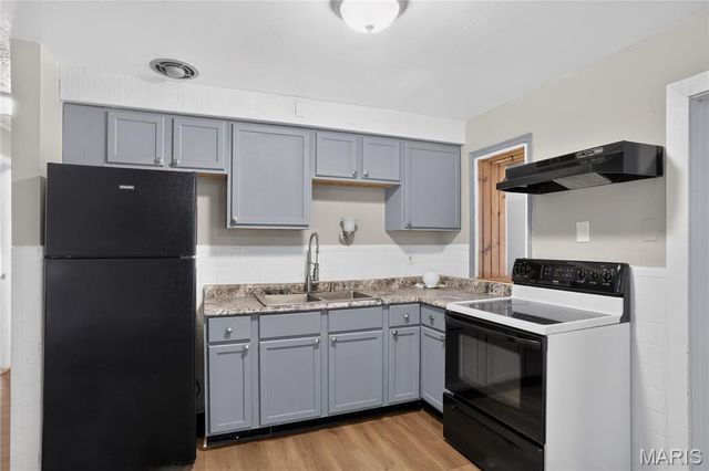 9765 Colony Drive, St Louis, MO 63137