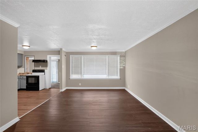 9765 Colony Drive, St Louis, MO 63137