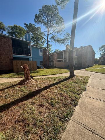 7402 Alabonson Road 407, Houston, TX 77088