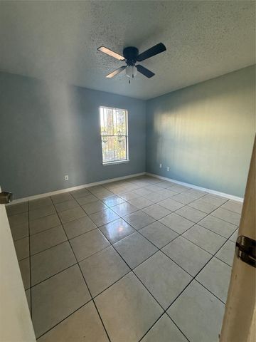 7402 Alabonson Road 407, Houston, TX 77088