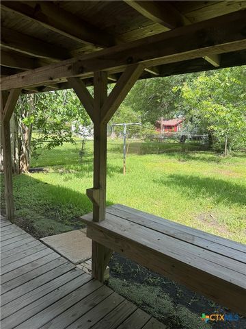 306 Avalon Avenue, Port Lavaca, TX 77979
