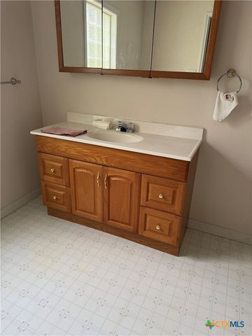 306 Avalon Avenue, Port Lavaca, TX 77979