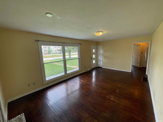 2536 E Eastgate Lane, Bloomington, IN 47408