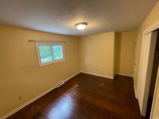 2536 E Eastgate Lane, Bloomington, IN 47408