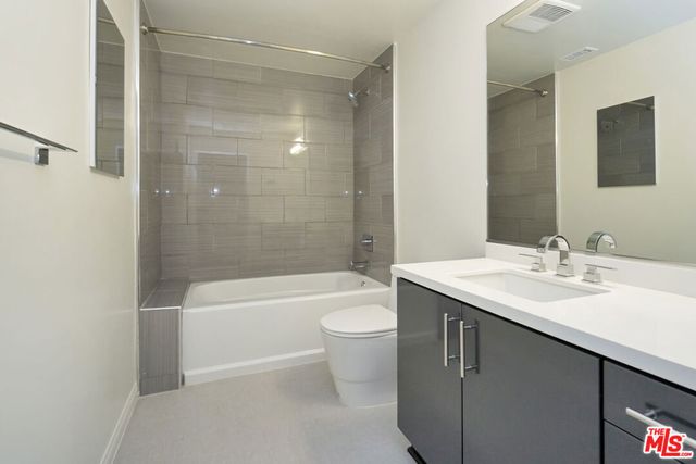 6925 Knowlton Place 401, Los Angeles, CA 90045