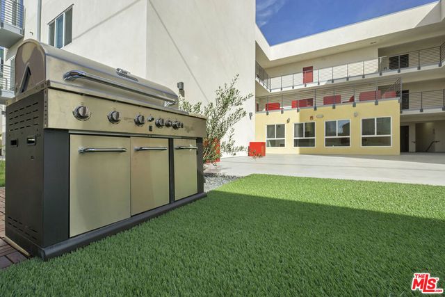 6925 Knowlton Place 401, Los Angeles, CA 90045