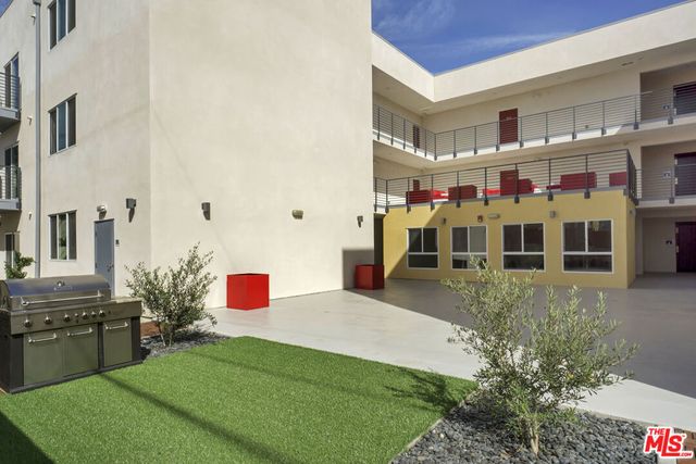 6925 Knowlton Place 401, Los Angeles, CA 90045